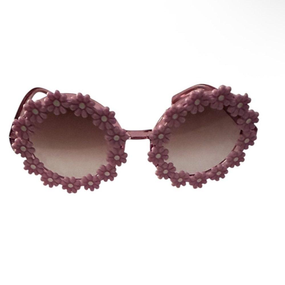 Sam Edelman Daisy Circle Flower Sunglasses